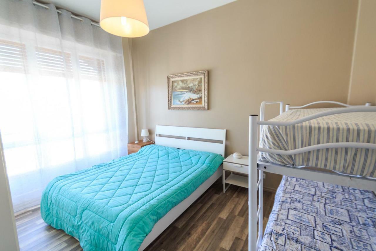 Ampio Appartamento Con Box Auto Celle Ligure Exterior photo